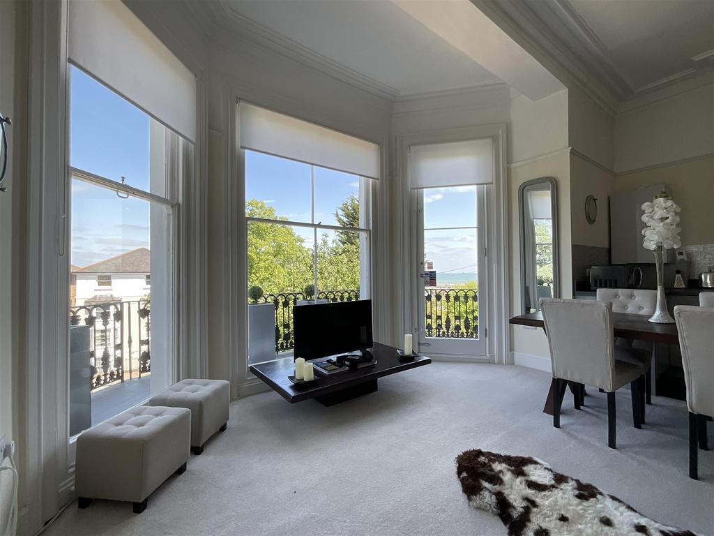 Lounge/View