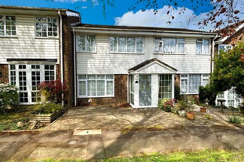 3 bedroom terraced house for sale, Wheatcroft Grove, Rainham, Gillingham, ME8