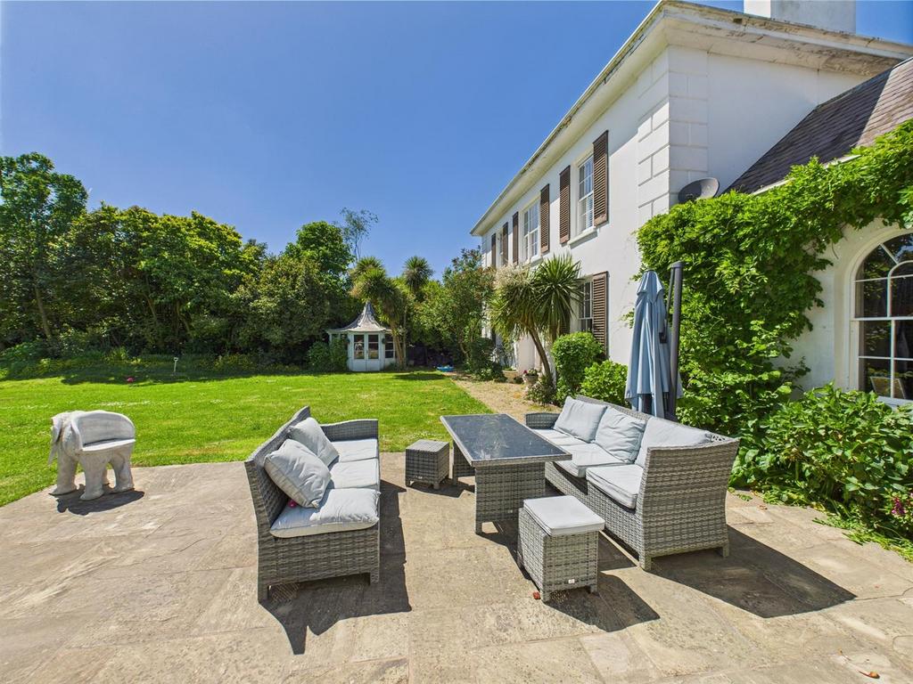 CAM04099 G0-PR0108-STILL010.jpg