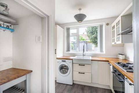 16 Bramham Grove, York, YO26 5BJ