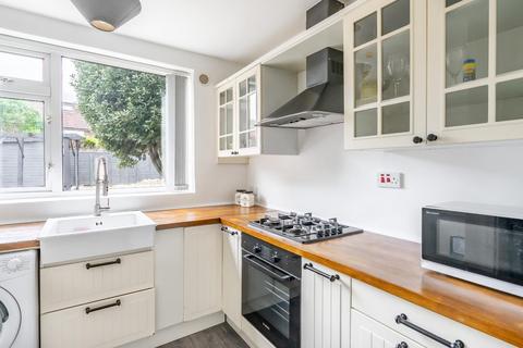 16 Bramham Grove, York, YO26 5BJ