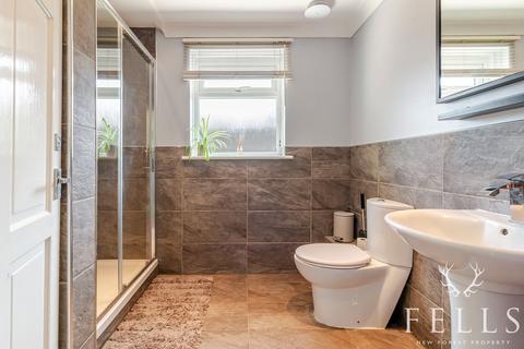 17 Alder Drive, Alderholt, Fordingbridge, SP6 3EP