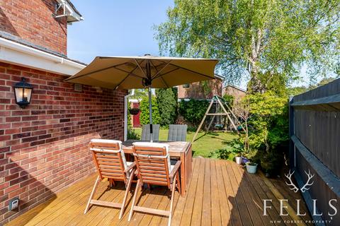 17 Alder Drive, Alderholt, Fordingbridge, SP6 3EP