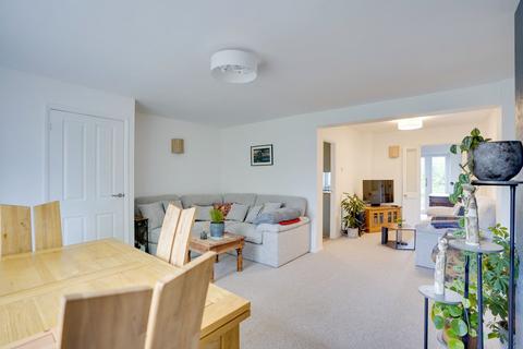7 Priory Close, Burwell, Cambridge, CB25 0HW