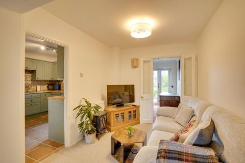 7 Priory Close, Burwell, Cambridge, CB25 0HW