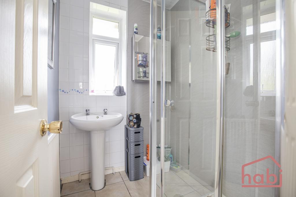 Shower room 1