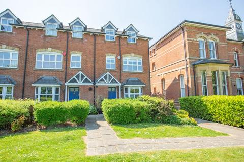 5 Tower View, Chartham, Canterbury, CT4 7TQ