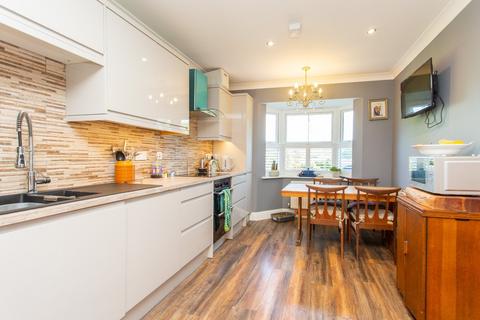 5 Tower View, Chartham, Canterbury, CT4 7TQ