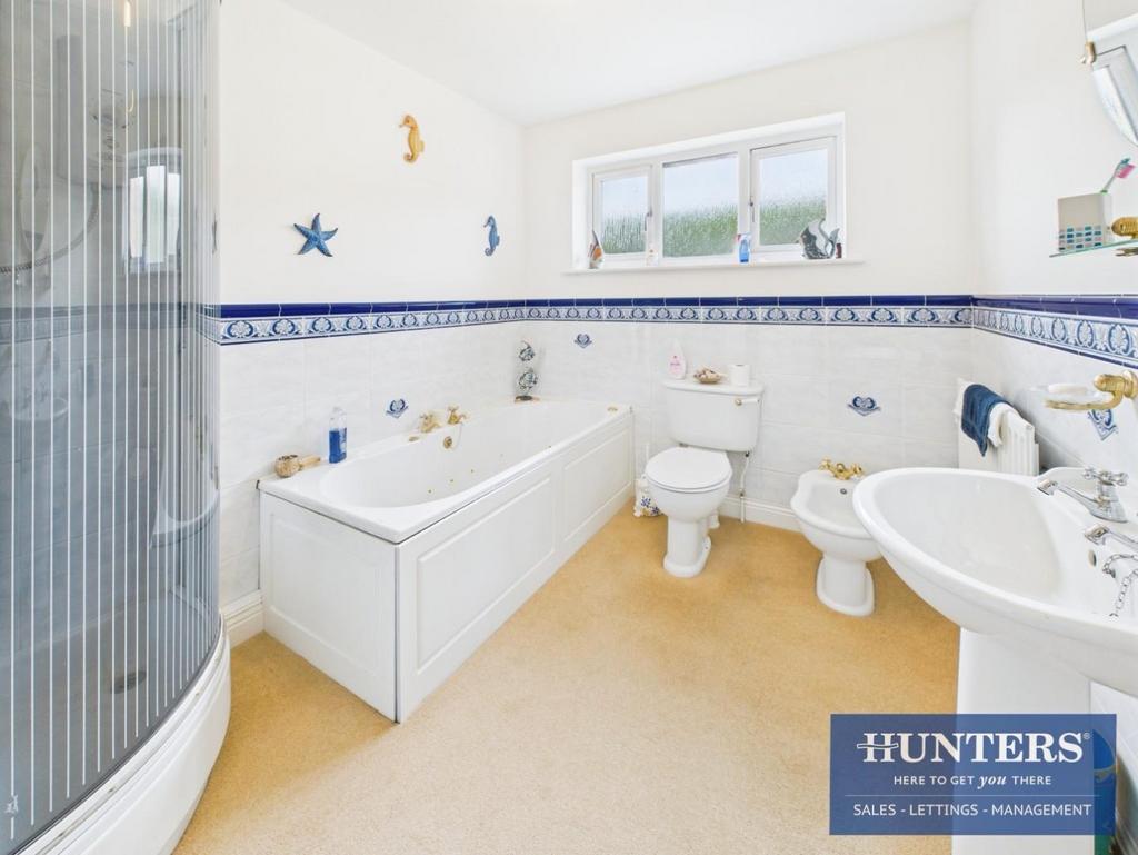 Ensuite Bathroom