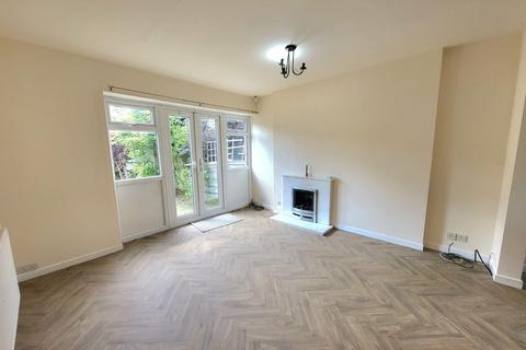 3 bedroom semi-detached house to rent, Didsbury Road, Heaton Mersey, Stockport, SK4