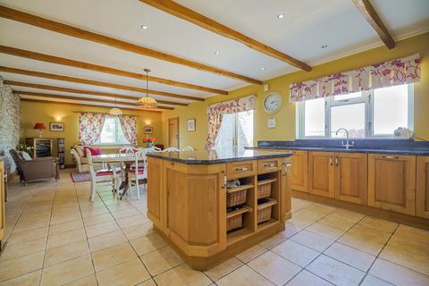 undefined, Castle Farm, Kidwelly