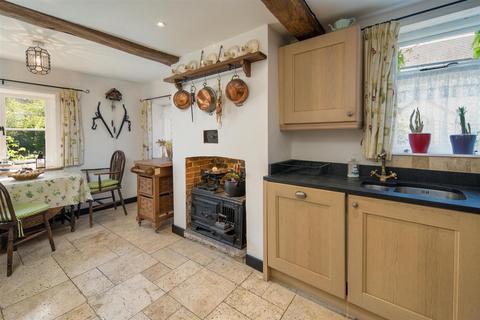 4 bedroom detached house for sale, Carisbrooke, Isle of Wight