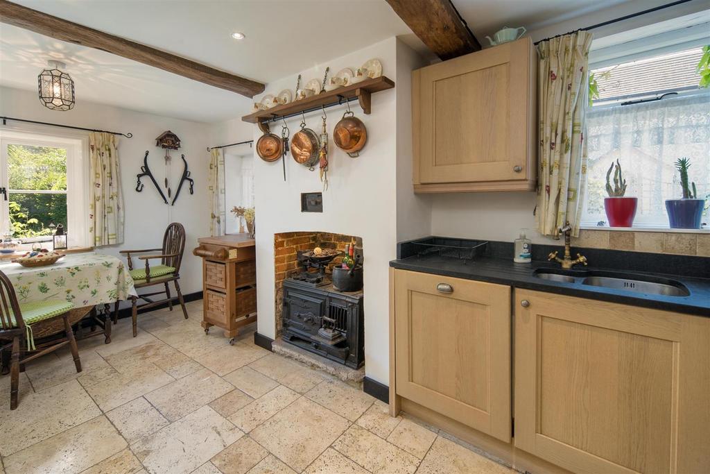 Kitchen &amp; Breakfast Room