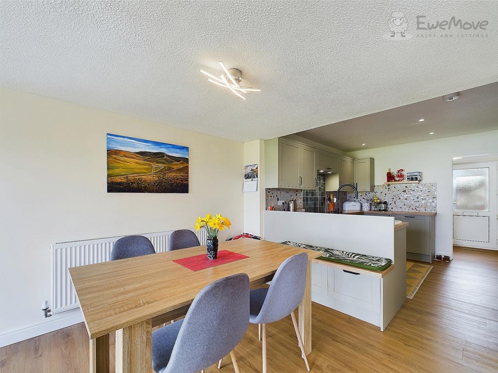 Ewe Move South Molton - Four Ways Drive - Dining Ar