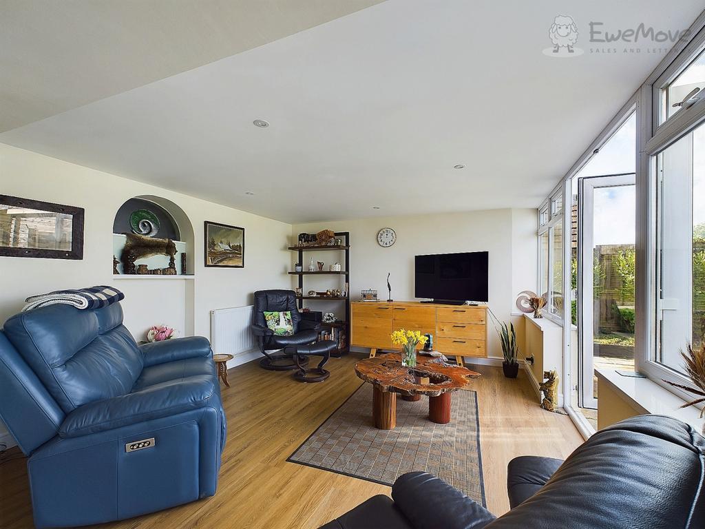 Ewe Move South Molton - Four Ways Drive - Lounge 2