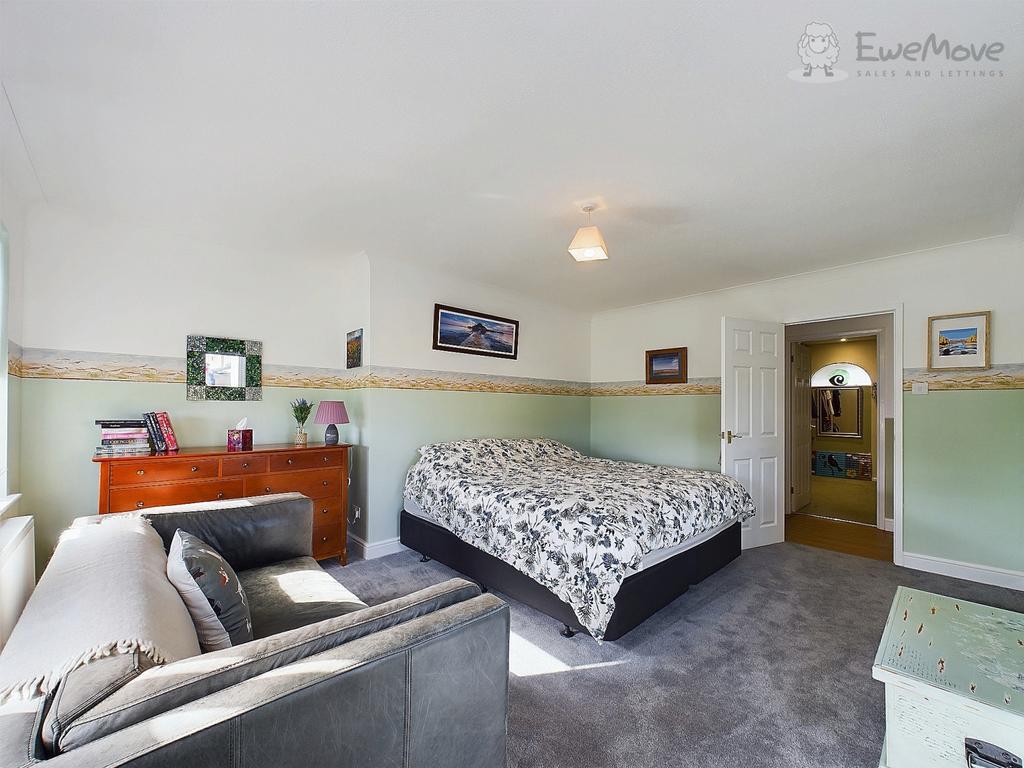 Ewe Move South Molton - Four Ways Drive - Bedroom 1