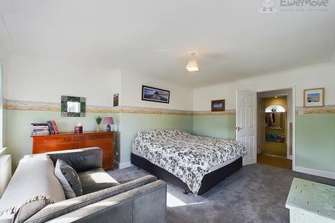 22 Four Ways Drive, Chulmleigh, EX18 7AZ