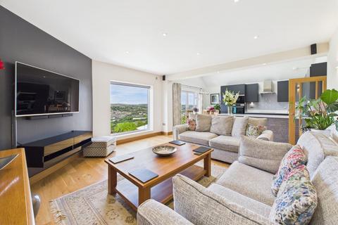3 bedroom semi-detached house for sale, Low Ash Drive, Shipley