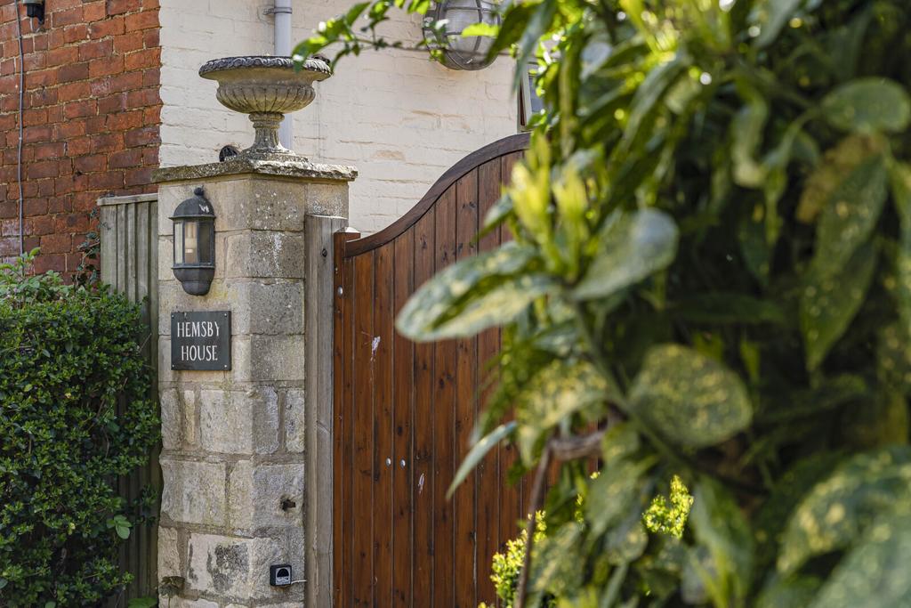 Entrance Gateway