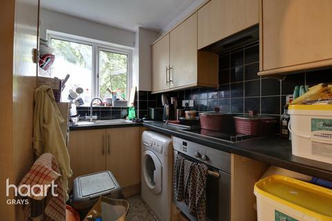 2 bedroom flat for sale, Parsonage Road, Grays