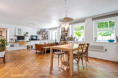 1 bedroom apartment for sale, York House, 14 Highbury Crescent, London, N5