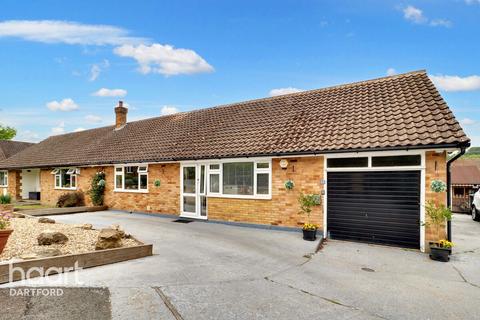 15 Hillside, Farningham, Dartford, DA4 0DD