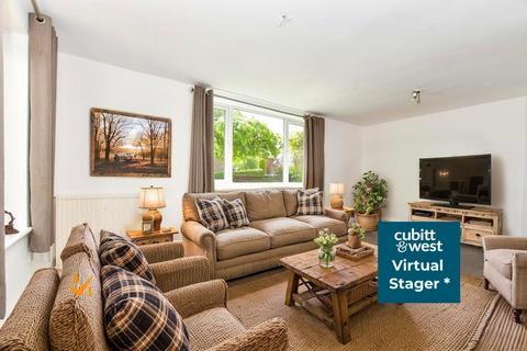 49 Estcots Drive, East Grinstead, RH19 3DA