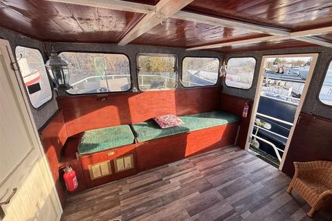 2 bedroom houseboat for sale, Penton Hook Marina, Chertsey, KT16