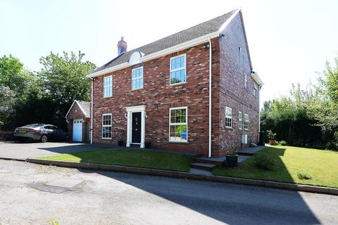 4 The Churches, Ashton-under-lyne, OL6 6TJ