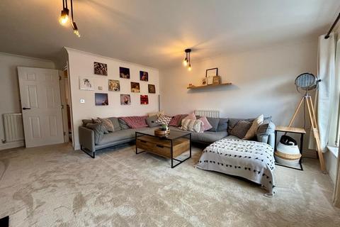 29 Finney Drive, Grange Park, Northampton, NN4 5DT