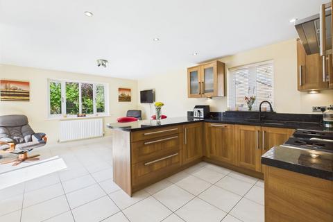 9 Farthingstone Road, Litchborough, Towcester, NN12 8JD