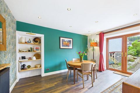 3 Lower Castleton, Glenlivet, Ballindalloch, AB37 9DE