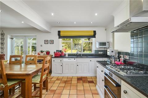 17a Heathfield, Leeds, LS16 6AQ
