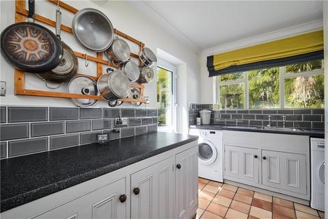 17a Heathfield, Leeds, LS16 6AQ