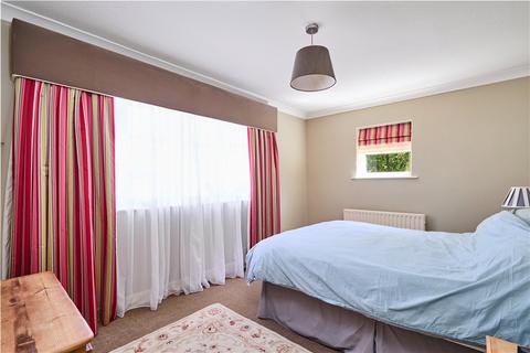 17a Heathfield, Leeds, LS16 6AQ