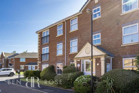 2 bedroom apartment for sale, Walletts Wood Court, Chorley