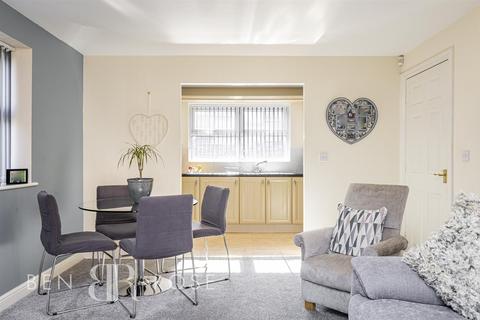 2 bedroom apartment for sale, Walletts Wood Court, Chorley