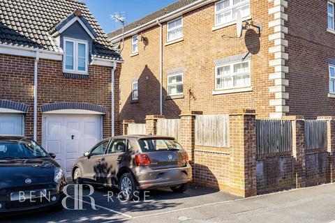 2 bedroom apartment for sale, Walletts Wood Court, Chorley