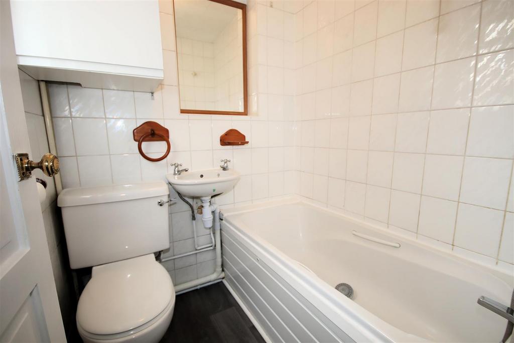 Ground Floor Family Bathroom