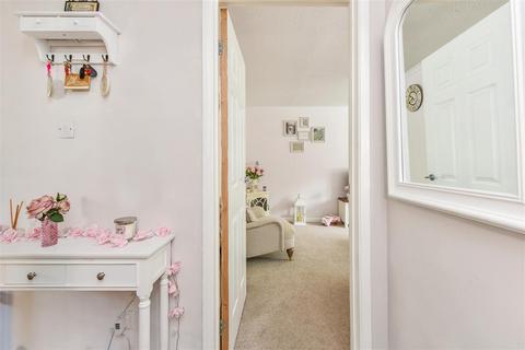 27 Runnymede, Fareham, PO15 6ED