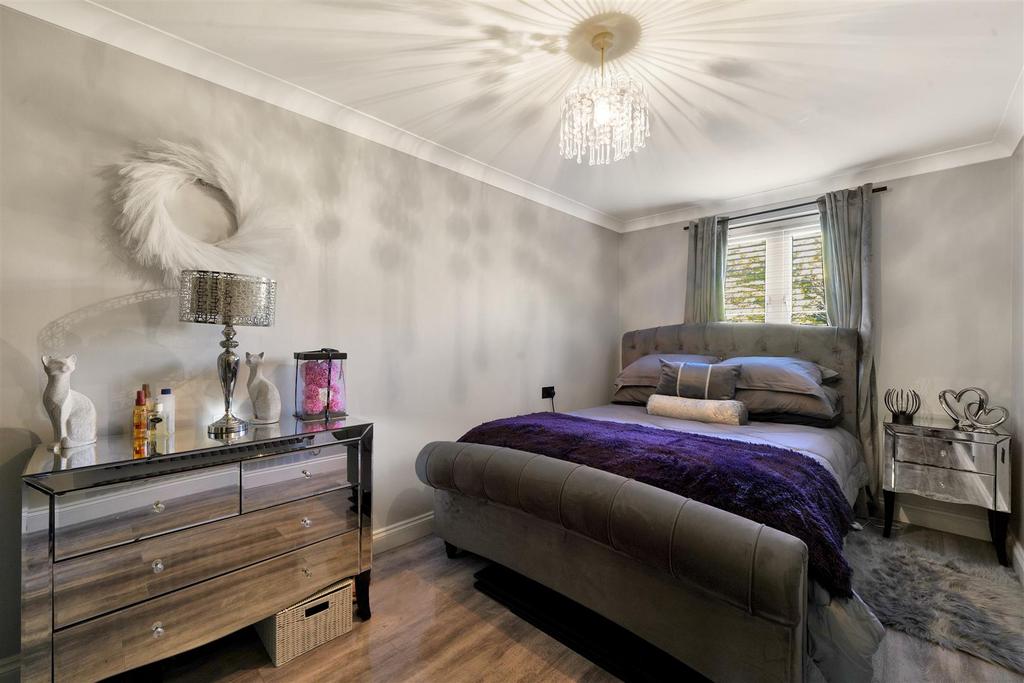 Flat 30, Bishops Court - 6muu LPAMPp Fxfi Eo Ca89.jpg