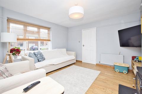 10 Crown Gardens, Canterbury, CT2 8LQ