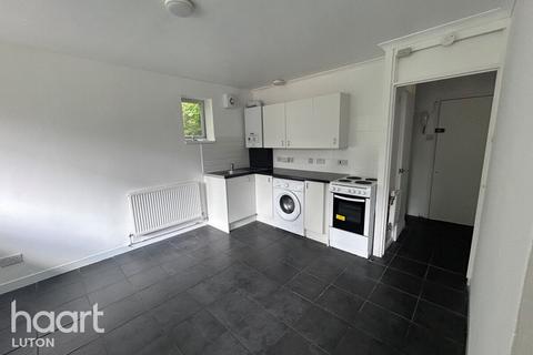 undefined, Farley Lodge, Luton