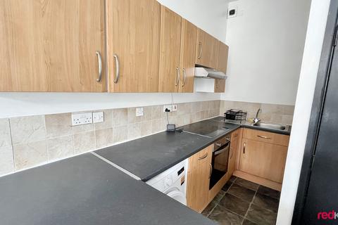 1 bedroom flat to rent, Commercial Street, Newport,