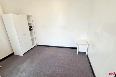 1 bedroom flat to rent, Commercial Street, Newport,