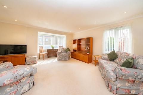 undefined, Broadwater, Berkhamsted HP4