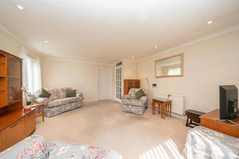 undefined, Broadwater, Berkhamsted HP4