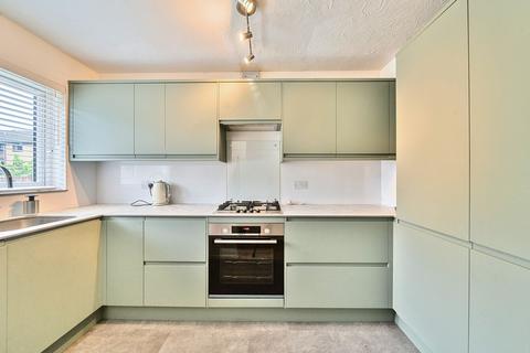 3 Tarragon Close, London, SE14 6DL