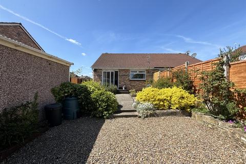2 bedroom semi-detached bungalow for sale, Kingfisher Grove, Bradford BD8