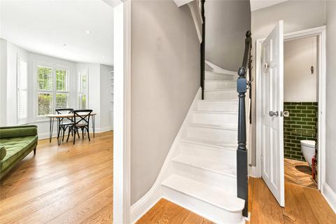 3 bedroom terraced house to rent, Rowena Crescent, London, SW11